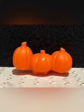 Fisher Price Little People Orange Pumpkins For Farm Halloween Thanksgiving